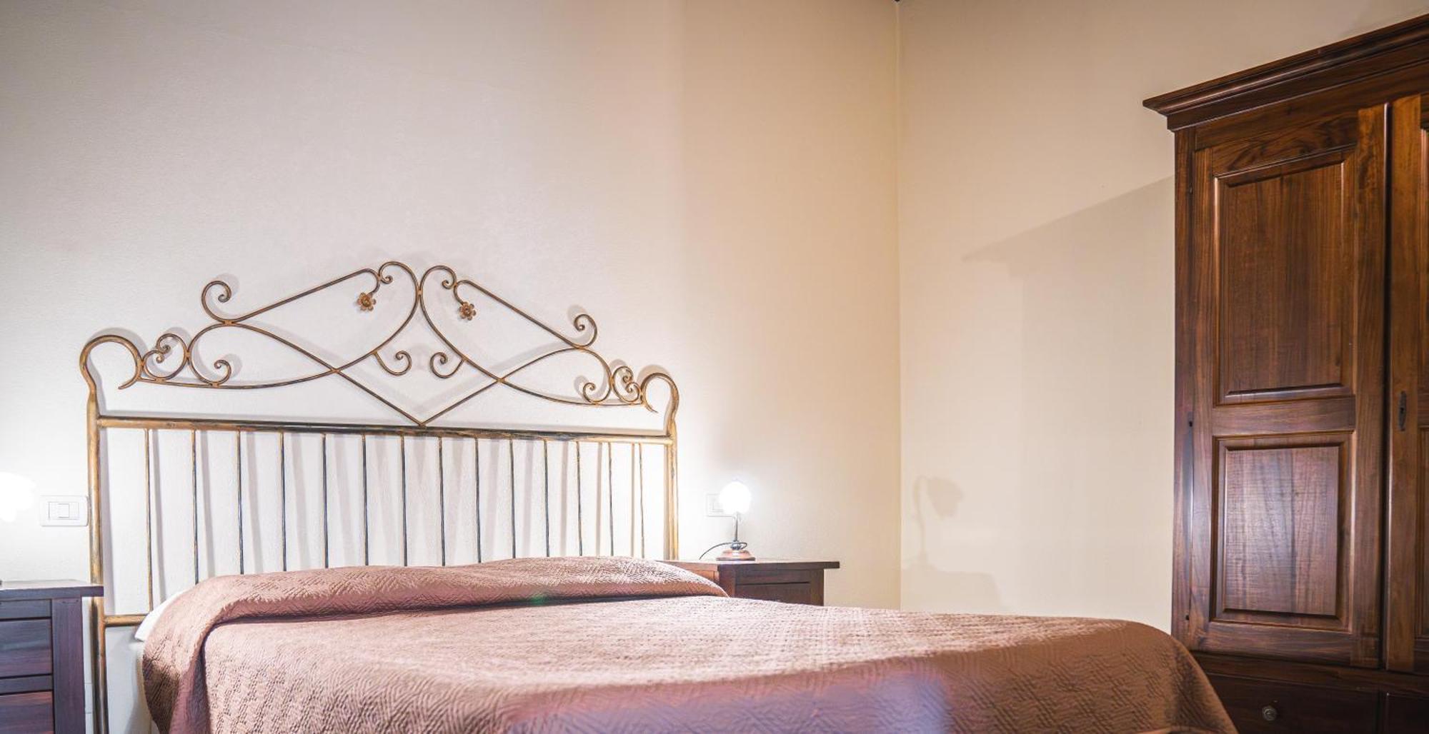 Hotel La Tavola Rotonda Cortemaggiore Habitación foto